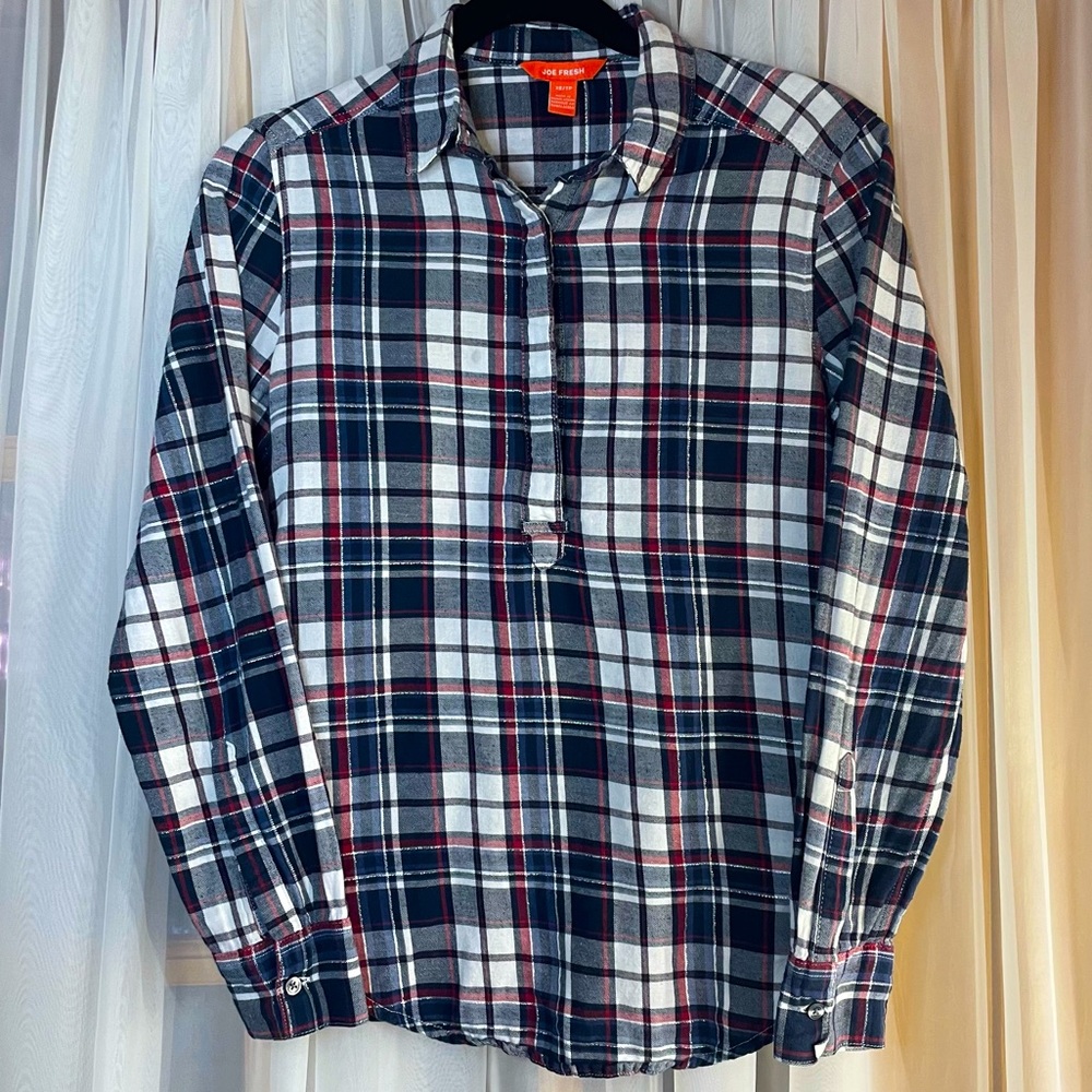 Itm 0044 Joe Fresh long sleeved plaid top size XS
